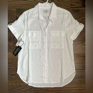 NWT aritzia babaton utility shortsleeve shirt size small white